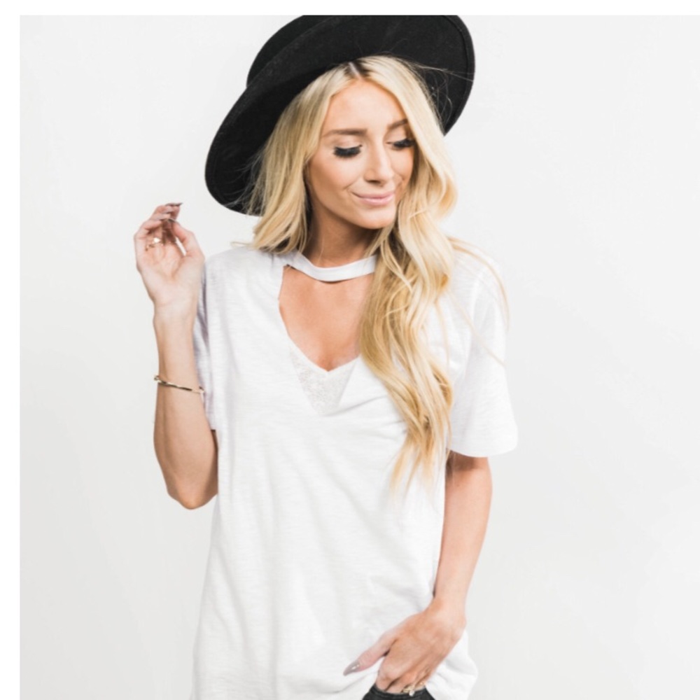 Lollie Choker Tee